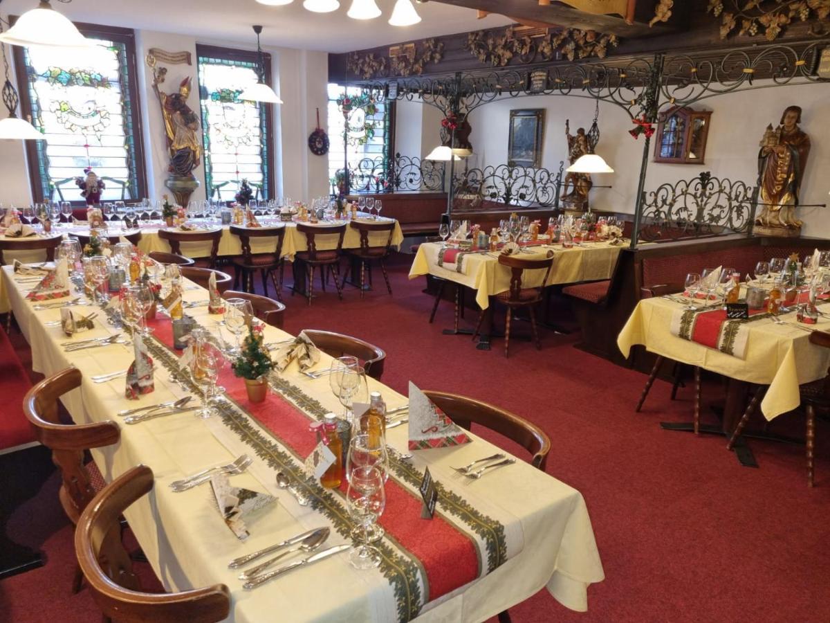 Hotel Weinhaus Am Stiftstor Трайс-Карден Екстер'єр фото